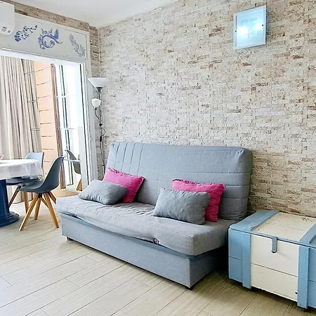 Apartment Meda Chica Canyelles, Costa Brava Roses